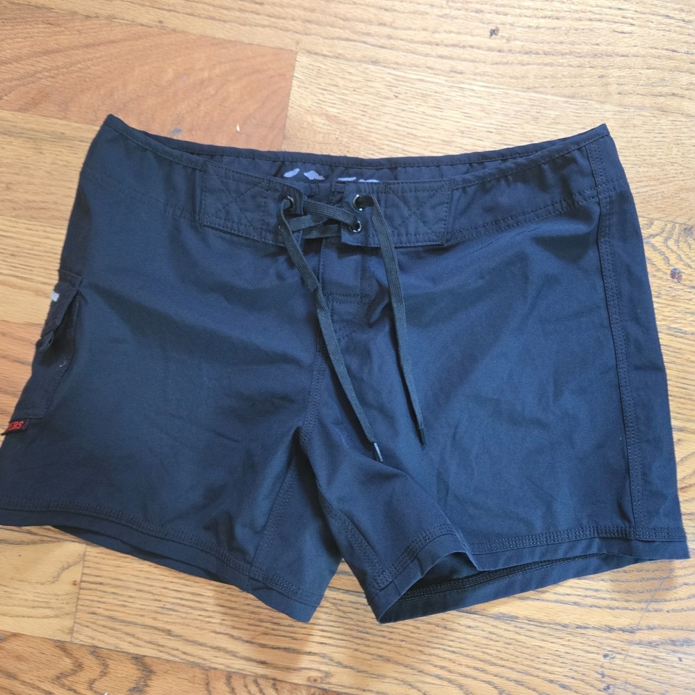 Womens Maui Rippers Black Shorts Size 6